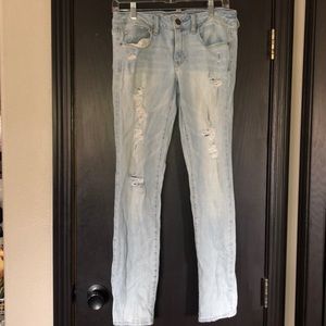 Light wash American Eagle jeans